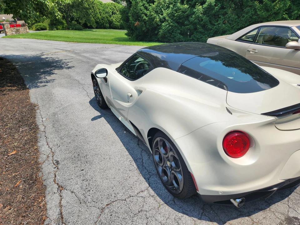 2015 Alfa Romeo 4C Coupe - Image 21 of 31