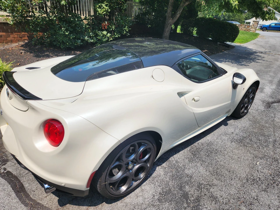 2015 Alfa Romeo 4C Coupe - Image 11 of 31