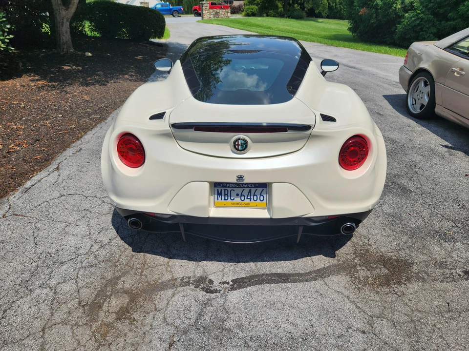 2015 Alfa Romeo 4C Coupe - Image 9 of 31