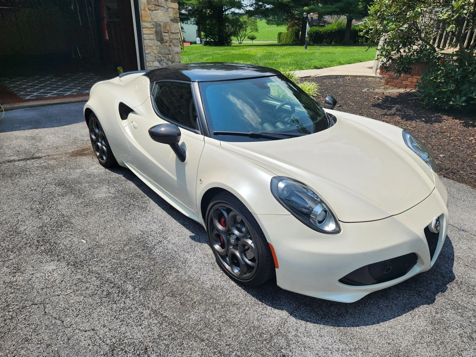 2015 Alfa Romeo 4C Coupe - Image 13 of 31