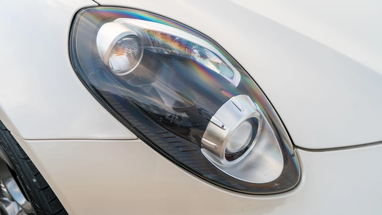 2015 Alfa Romeo 4C - Image 21 of 31