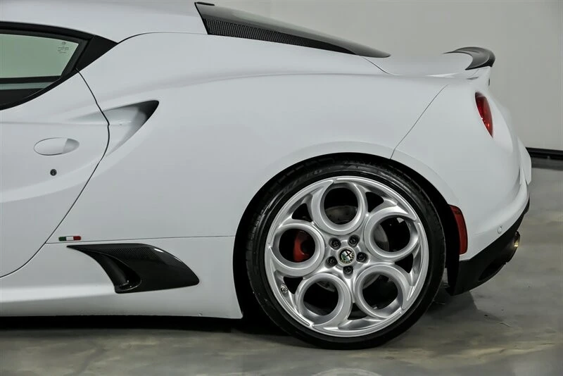 2015 Alfa Romeo 4C - Image 9 of 21