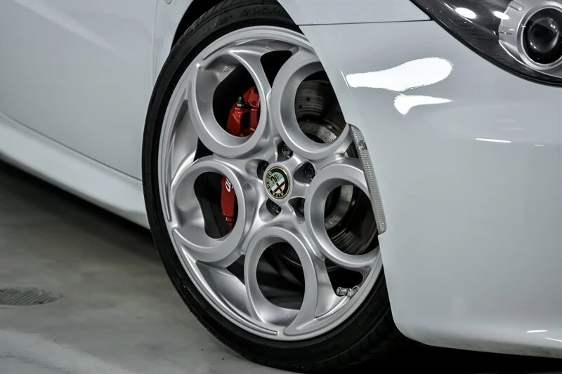 2015 Alfa Romeo 4C Coupe - Image 3 of 31