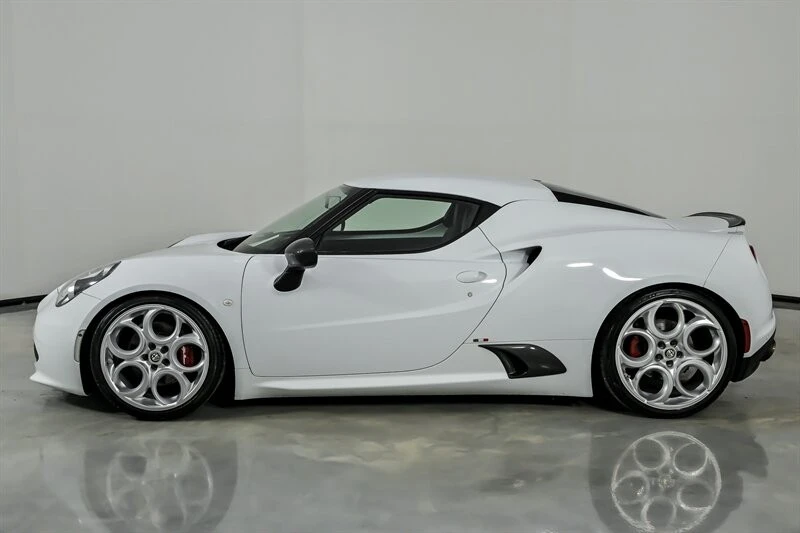 2015 Alfa Romeo 4C Coupe - Image 7 of 31