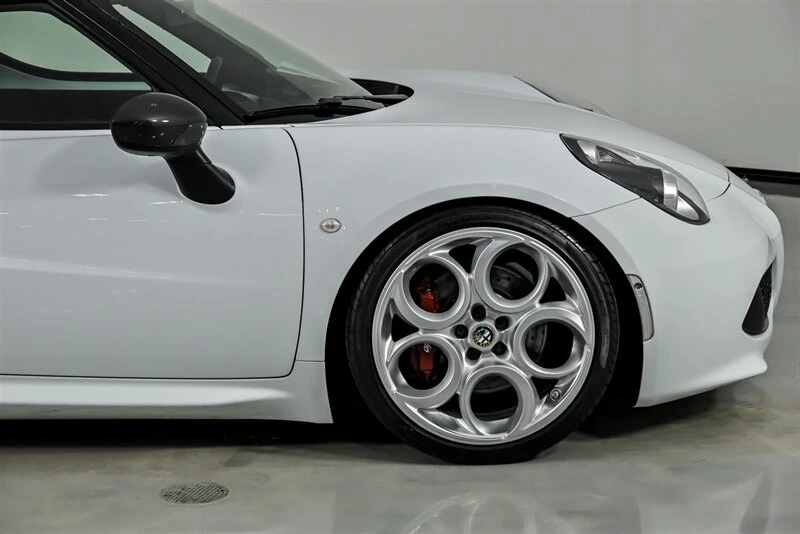 2015 Alfa Romeo 4C - Image 15 of 21