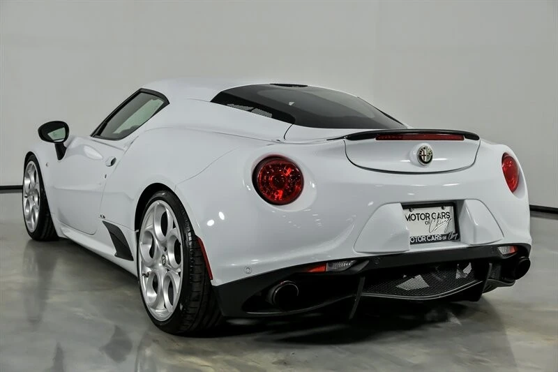 2015 Alfa Romeo 4C Coupe - Image 9 of 31