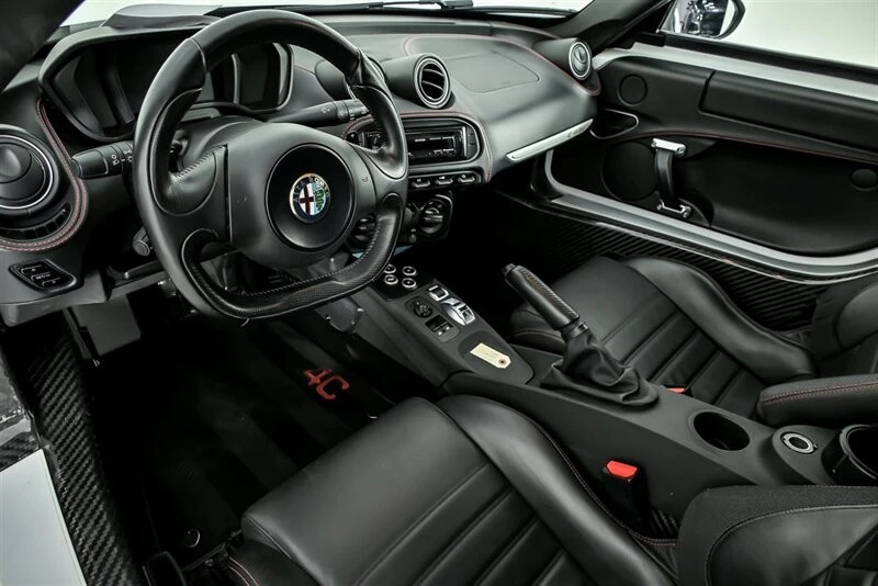 2015 Alfa Romeo 4C - Image 20 of 21