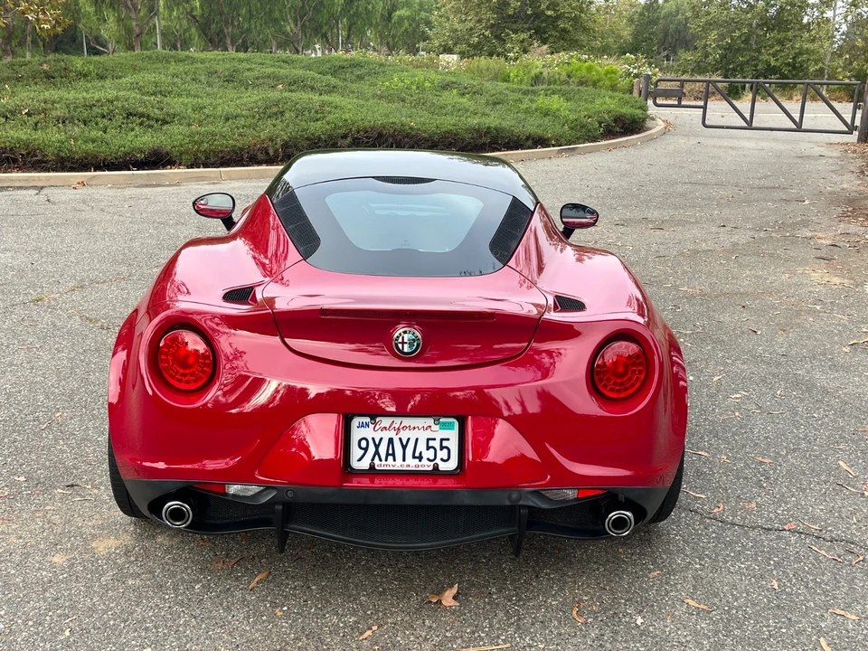 2015 Alfa Romeo 4C - Image 22 of 31