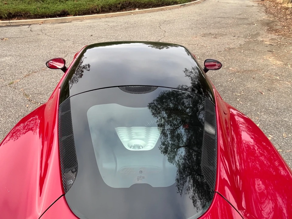 2015 Alfa Romeo 4C - Image 6 of 31