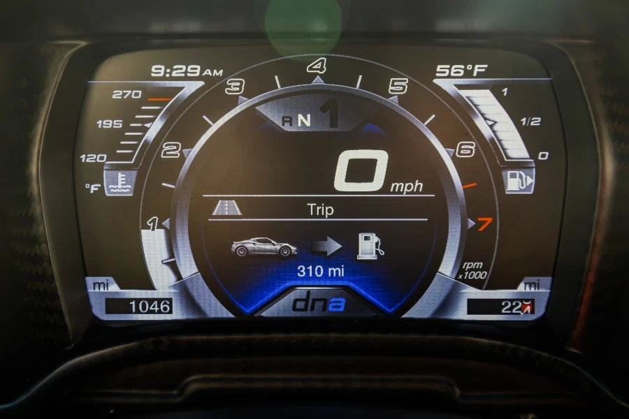 2015 Alfa Romeo 4C - Image 27 of 31