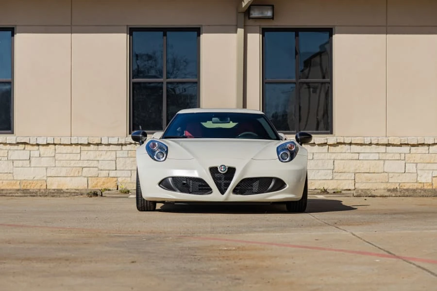 2015 Alfa Romeo 4C - Image 4 of 31