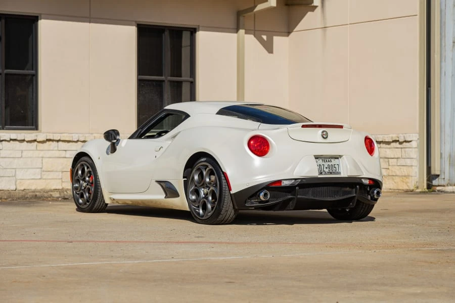 2015 Alfa Romeo 4C - Image 19 of 31