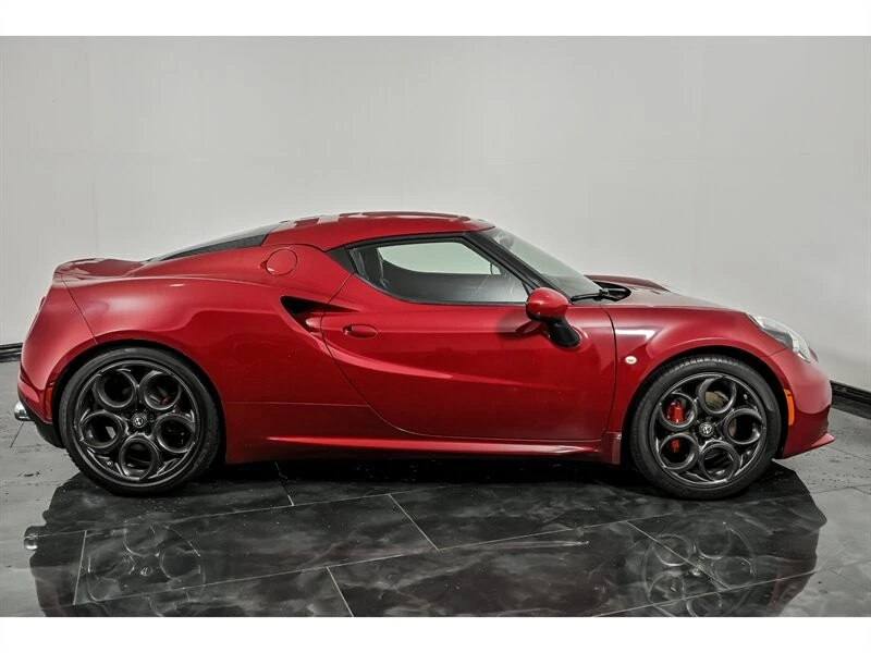 2015 Alfa Romeo 4C Coupe - Image 10 of 25