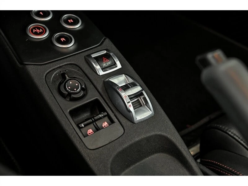 2015 Alfa Romeo 4C - Image 24 of 25