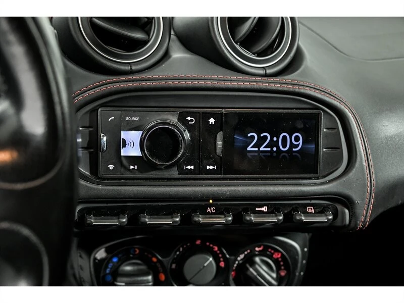2015 Alfa Romeo 4C - Image 21 of 25
