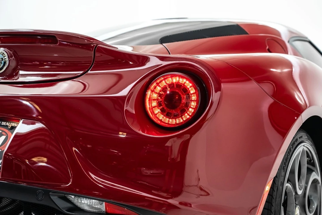 2015 Alfa Romeo 4C Coupe - Image 14 of 21