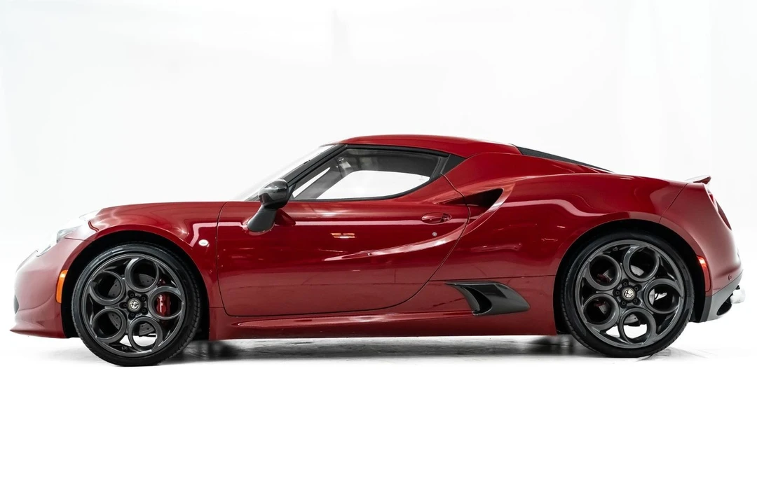 2015 Alfa Romeo 4C Coupe - Image 11 of 21