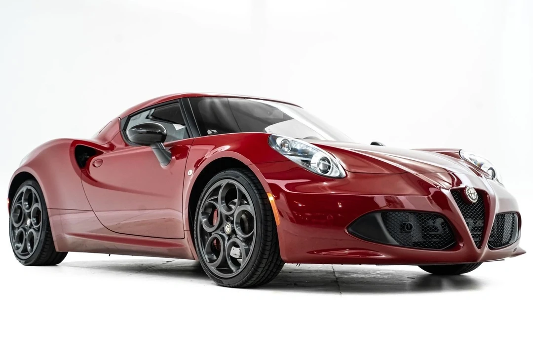 2015 Alfa Romeo 4C - Image 8 of 21