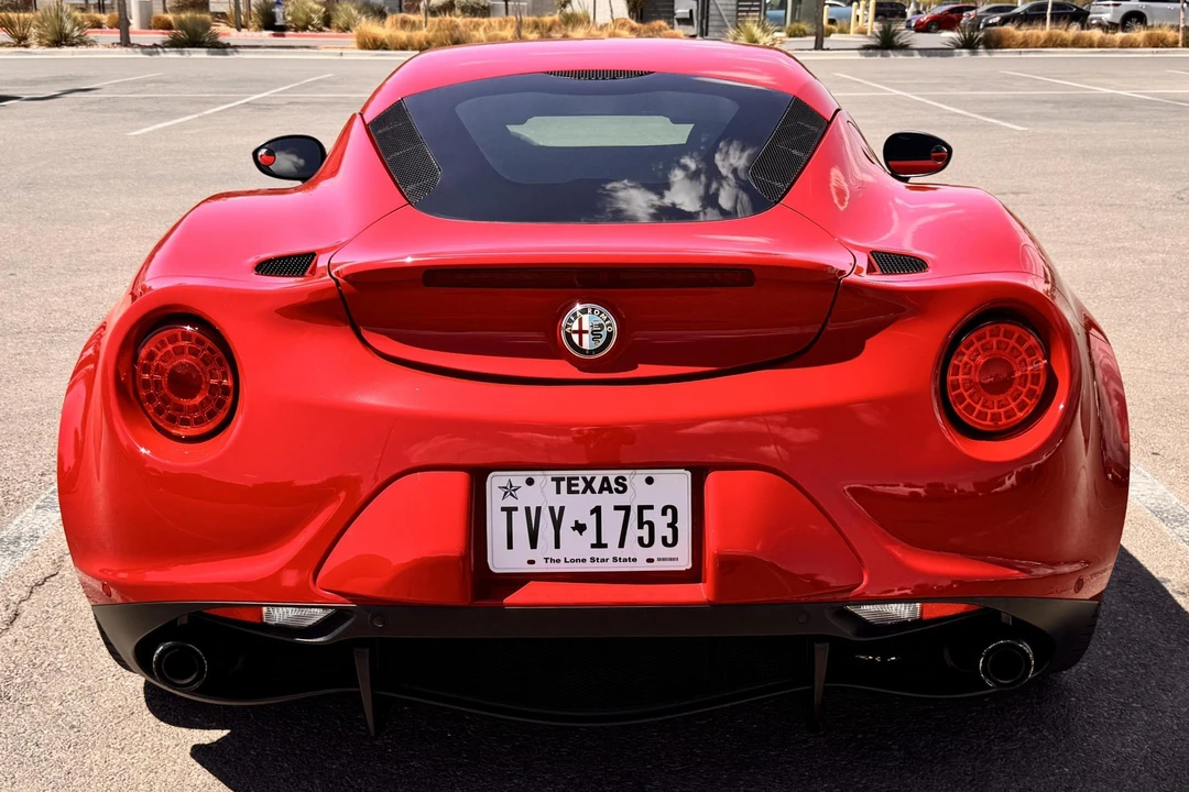 2015 Alfa Romeo 4C Coupe - Image 5 of 31