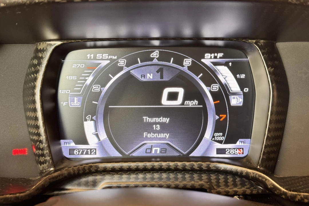 2015 Alfa Romeo 4C Coupe - Image 26 of 31