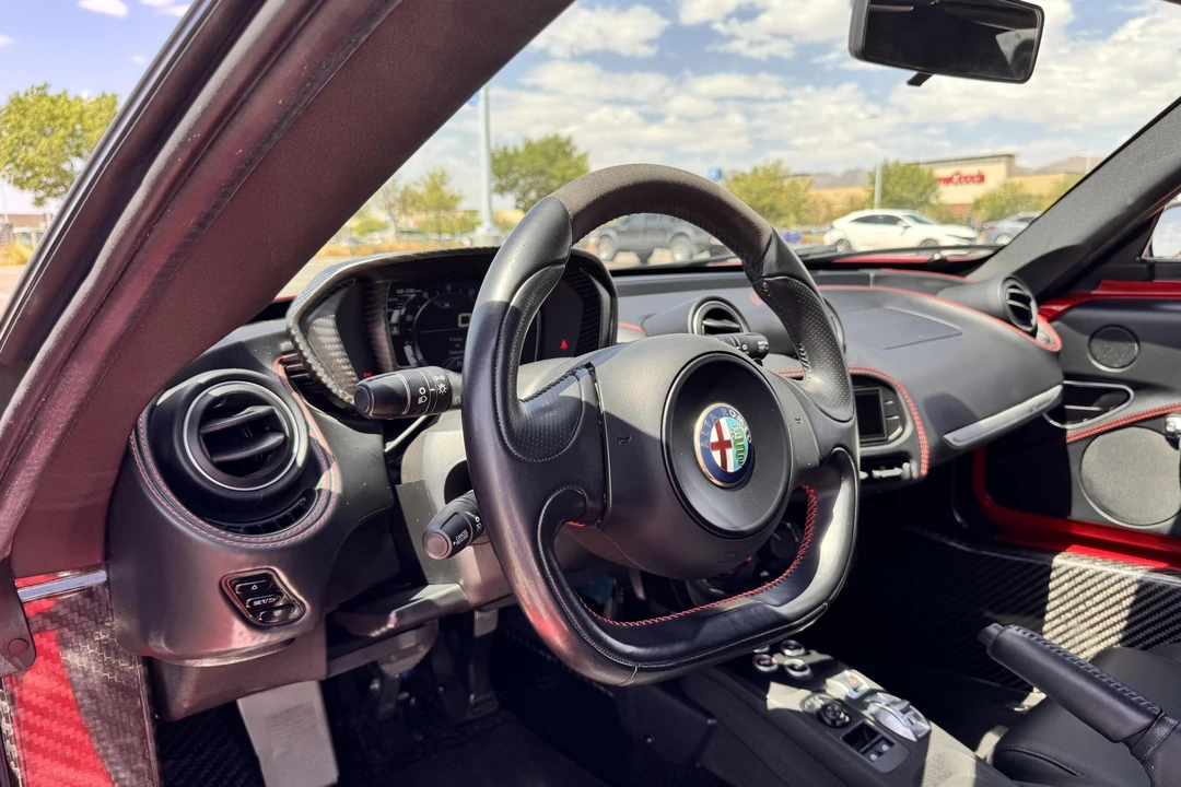 2015 Alfa Romeo 4C Coupe - Image 23 of 31