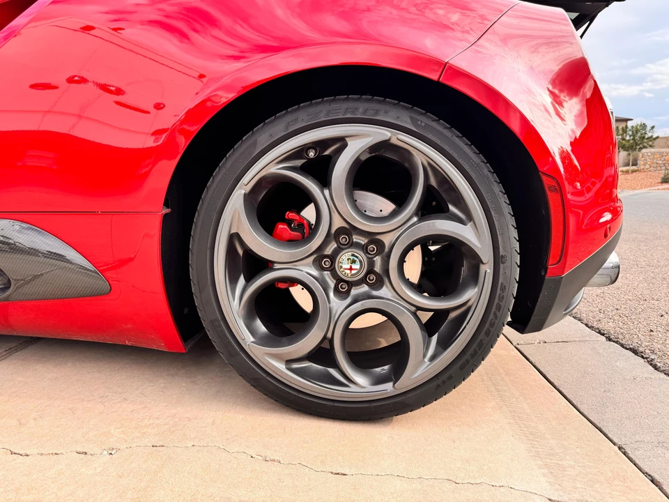 2015 Alfa Romeo 4C Coupe - Image 20 of 31