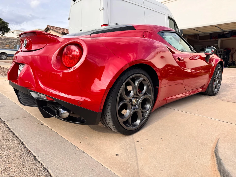 2015 Alfa Romeo 4C Coupe - Image 11 of 31