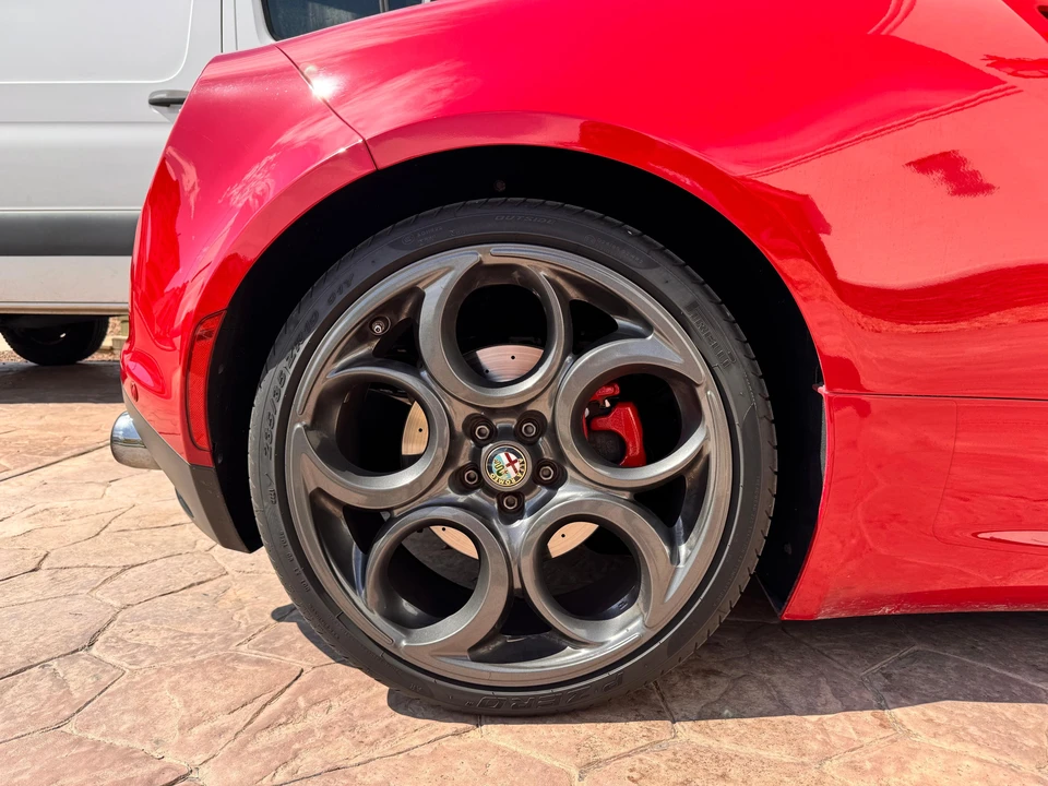 2015 Alfa Romeo 4C Coupe - Image 21 of 31