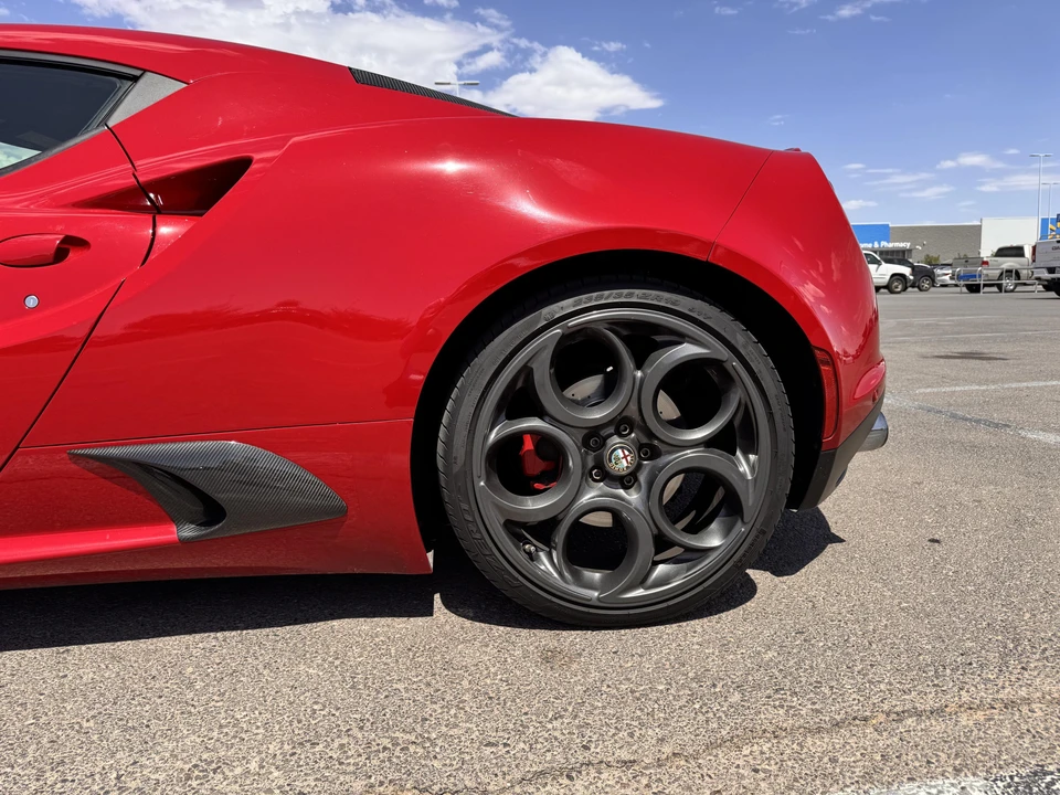 2015 Alfa Romeo 4C Coupe - Image 18 of 31