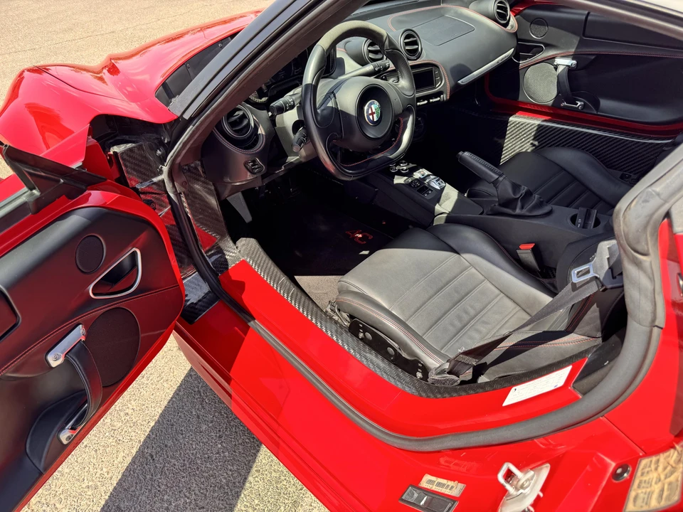 2015 Alfa Romeo 4C Coupe - Image 30 of 31