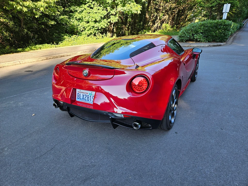 2015 Alfa Romeo 4C Coupe - Image 12 of 31