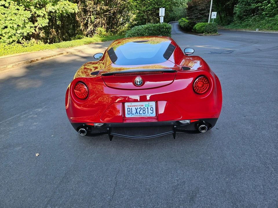 2015 Alfa Romeo 4C Coupe - Image 11 of 31