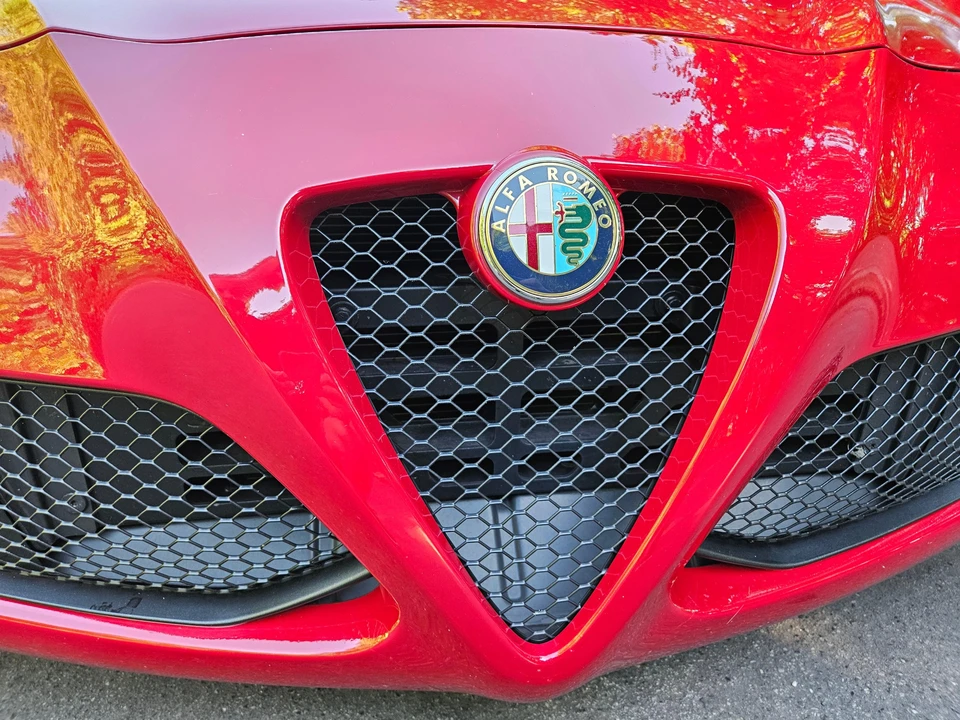 2015 Alfa Romeo 4C Coupe - Image 17 of 31
