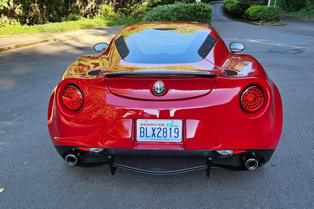 2015 Alfa Romeo 4C Coupe - Image 5 of 31