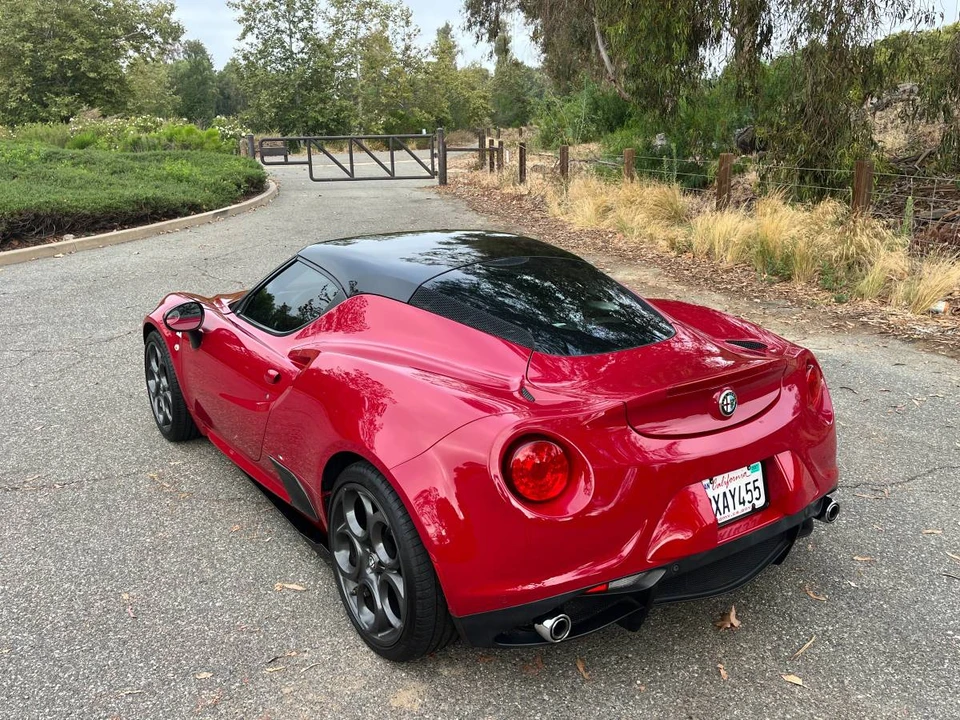2015 Alfa Romeo 4C Coupe - Image 11 of 15