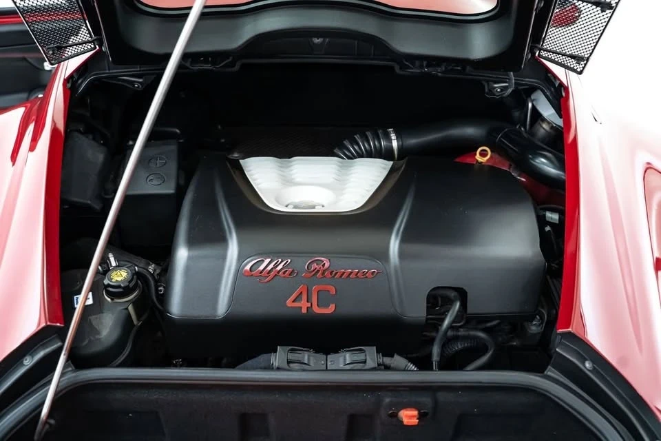 2015 Alfa Romeo 4C Coupe - Image 6 of 6