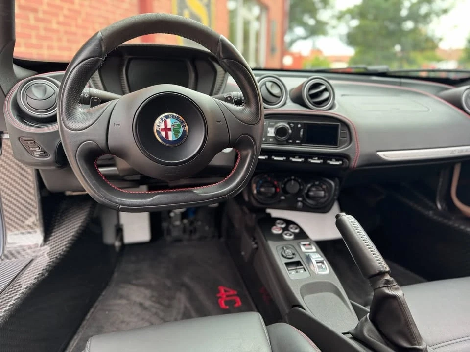 2015 Alfa Romeo 4C - Image 15 of 20