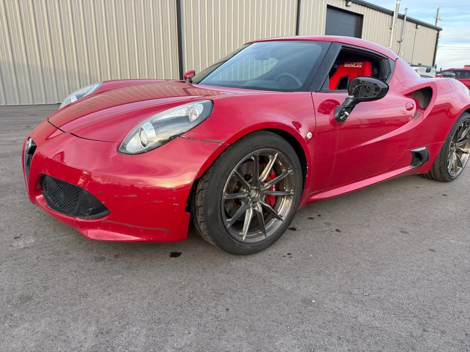 2015 Alfa Romeo 4C - Image 2 of 12