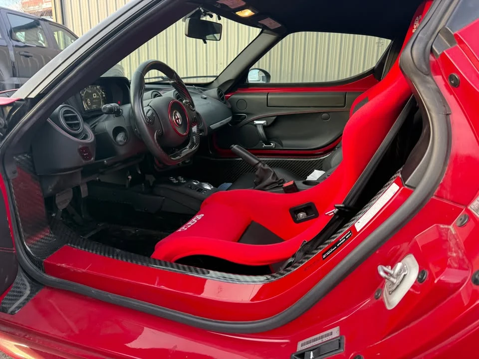 2015 Alfa Romeo 4C - Image 6 of 12