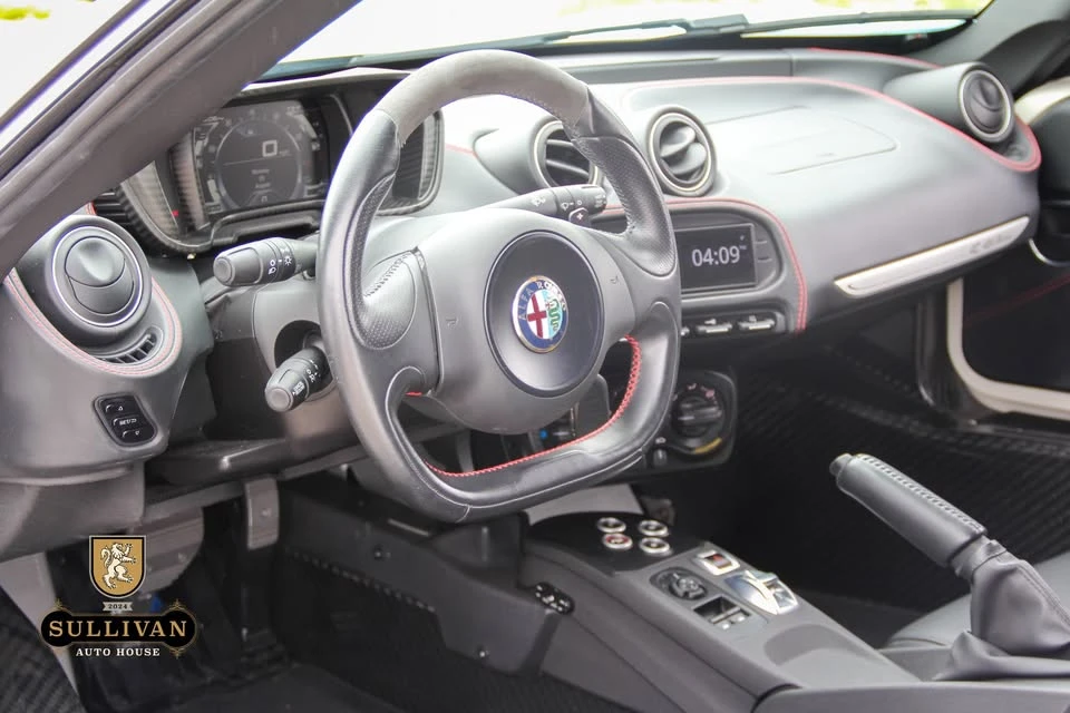 2015 Alfa Romeo 4C - Image 17 of 19