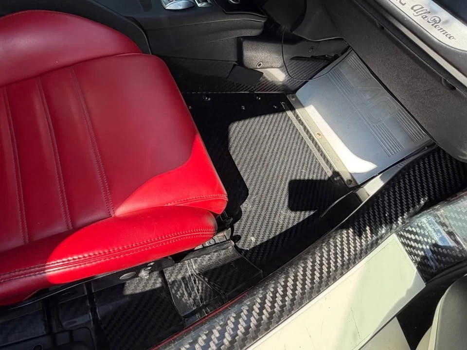 2015 Alfa Romeo 4C Coupe - Image 9 of 13