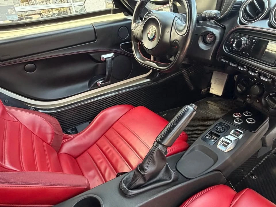 2015 Alfa Romeo 4C Coupe - Image 11 of 13