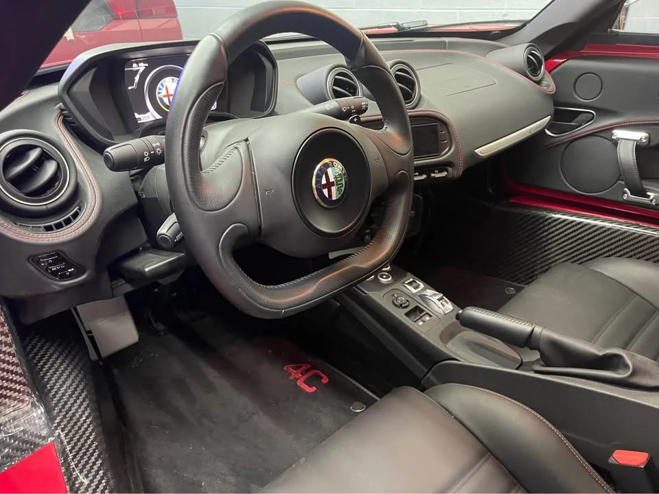 2015 Alfa Romeo 4C Coupe - Image 5 of 9
