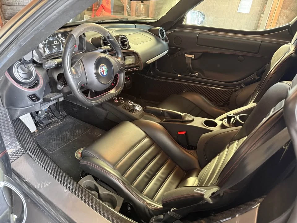 2015 Alfa Romeo 4C Coupe - Image 9 of 10