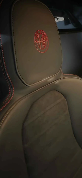 2015 Alfa Romeo 4C Coupe - Image 6 of 7