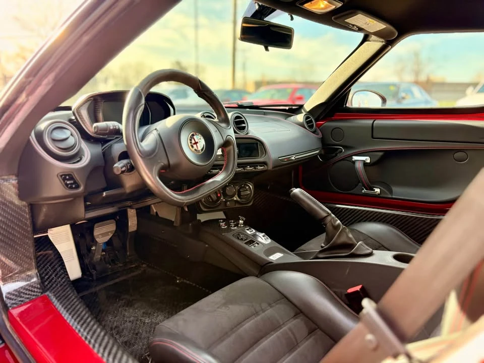 2015 Alfa Romeo 4C Coupe - Image 6 of 7