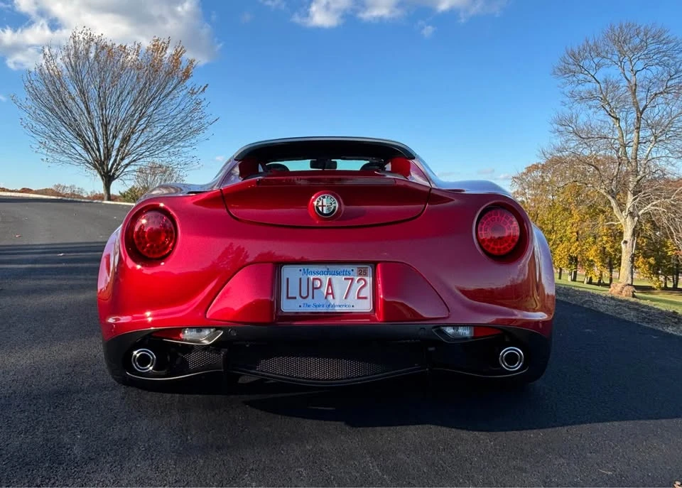 2015 Alfa Romeo 4C Spider - Image 3 of 18