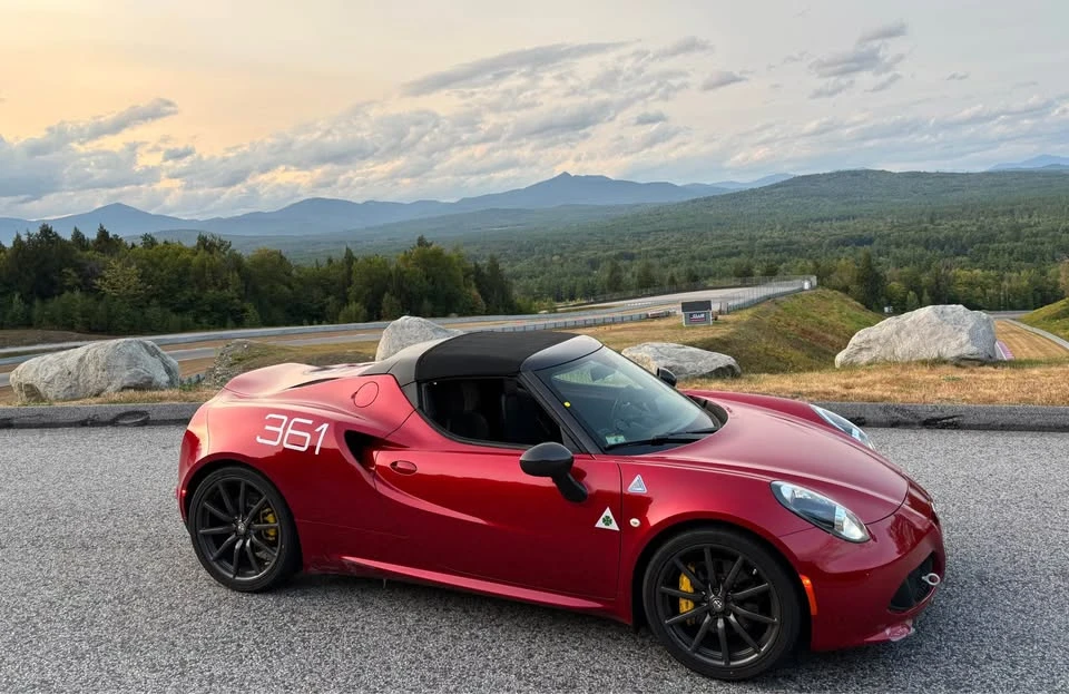 2015 Alfa Romeo 4C Spider - Image 4 of 9