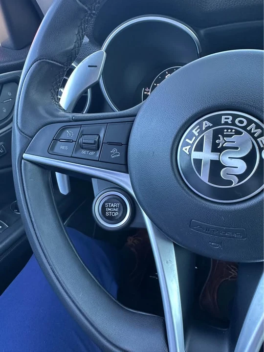 2015 Alfa Romeo Stelvio - Image 6 of 13