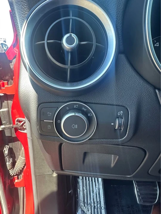 2015 Alfa Romeo Stelvio - Image 9 of 13